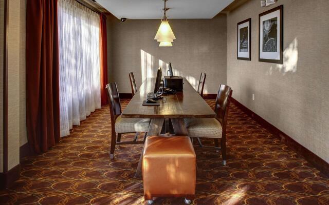 Hampton Inn & Suites N. Ft. Worth-Alliance Airport