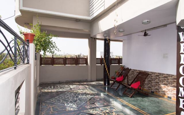 OYO Home 12741 Modern House near Geetanjali Hospital