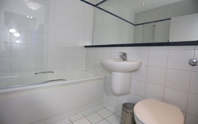 Beautiful 2 beds Woolwich Central Apt