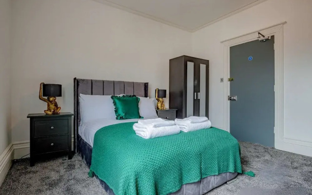 Host Stay Park Street Abode