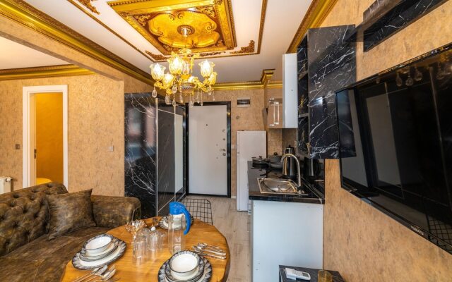 Sam Diamond Residence