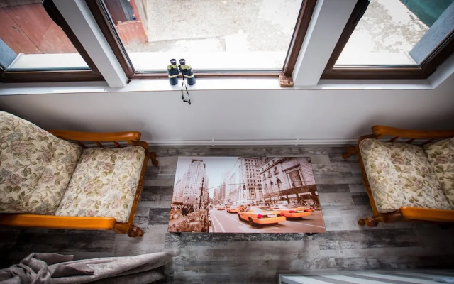 Stunning 5 Bed House in Campulung Moldovenesc
