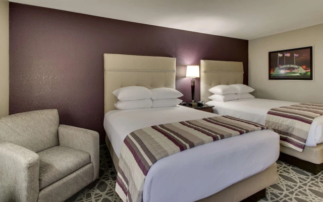 Drury Inn & Suites Poplar Bluff