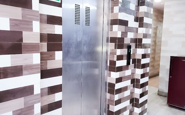 Roomshala 122 Hotel park view