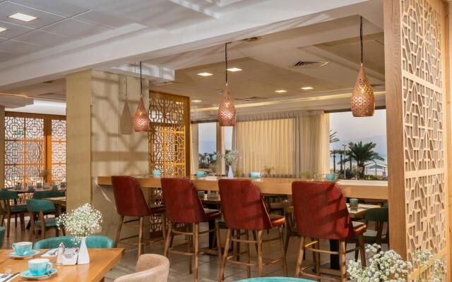 Oasis Spa Club Dead Sea Hotel