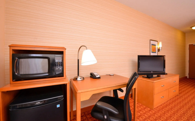 Fairfield Inn & Suites by Marriott White Marsh