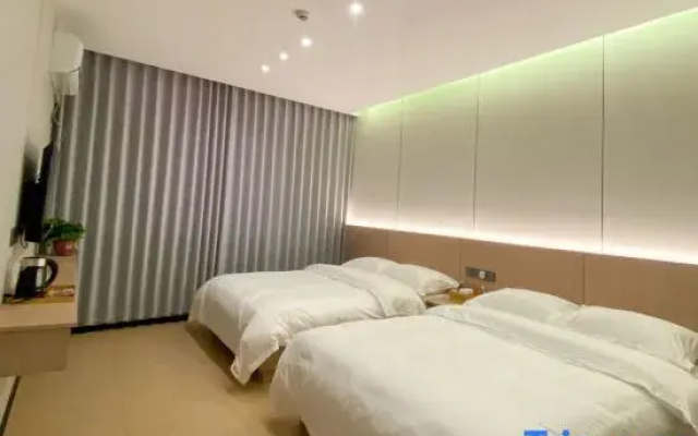 Jinglu Homestay