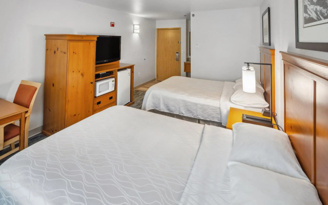 Hotel Edgewater