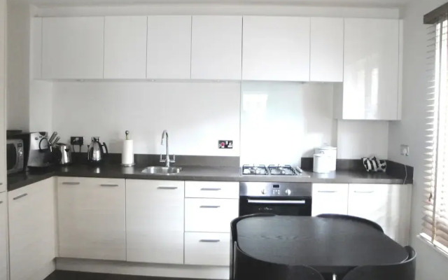 Kings Apartment