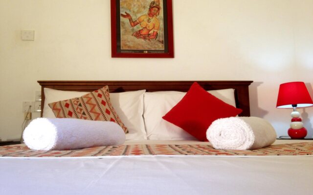 Moon Hills Hotel