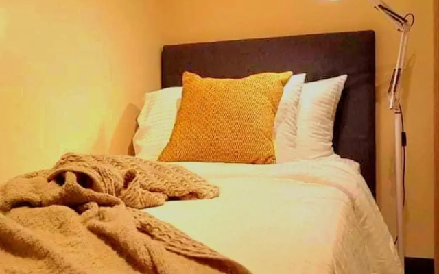Lancris Residences -Condo 2 Bedrooms, 1 Bathroom, Livingroom and Kitchen
