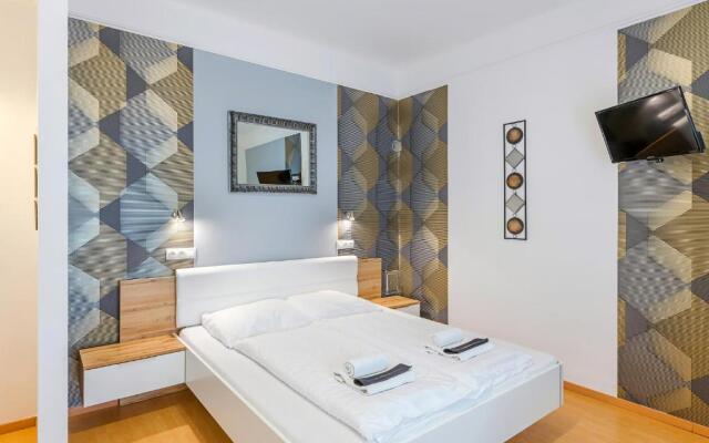 PARKING, AC, WIFI 2 room apartment in the center
