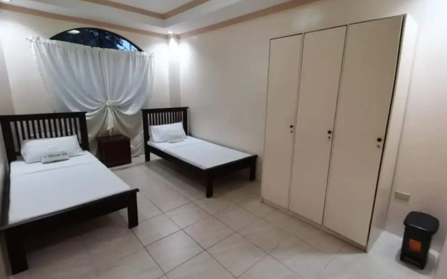 OYO 799 Ddd Habitat Iloilo