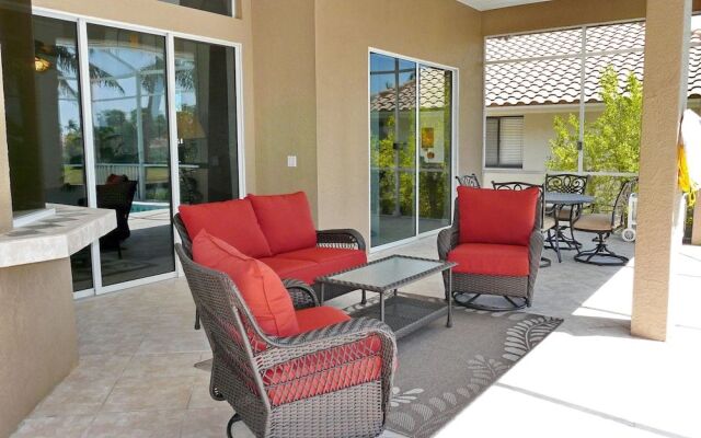 Waterfront Home With Pool, spa and Walk to Beach