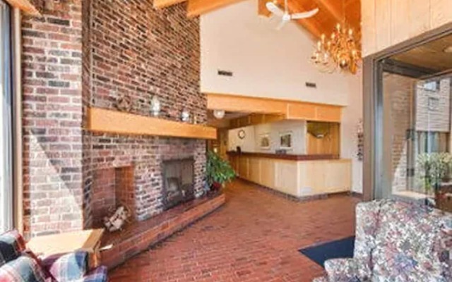 Travelodge Thunder Bay ON