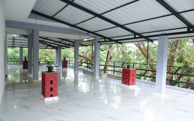 Laxmi Empire Guest House