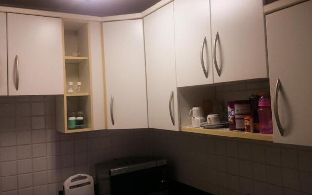 Apto A 50M Da Praia Do Forte - Ar Condicionado