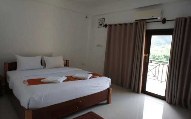 The Grand Riverside Hotel