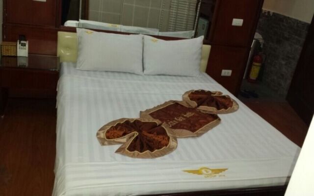 Tran Gia Hotel Huynh Thuc Khang