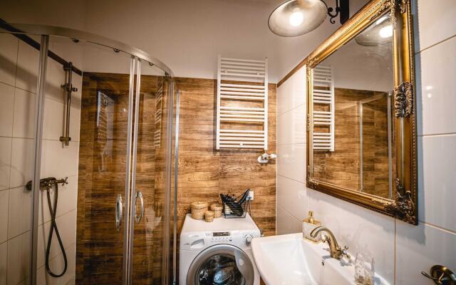 Queen Studio - LoftAffair