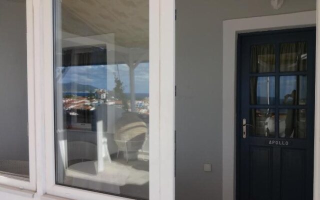 Remezzo Hotel & Studios
