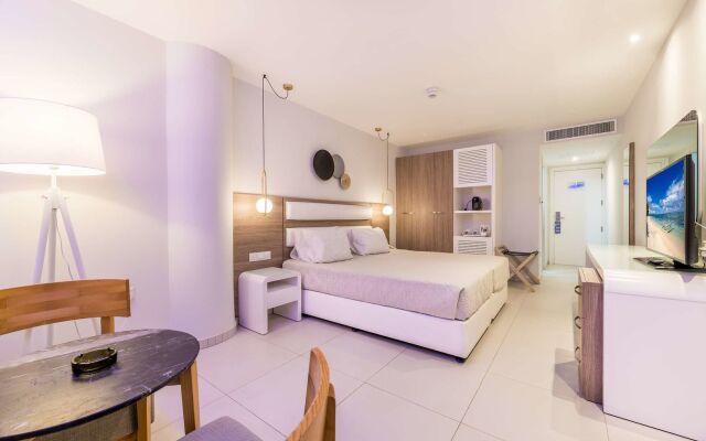 Tasia Maris Sands - Adults Only