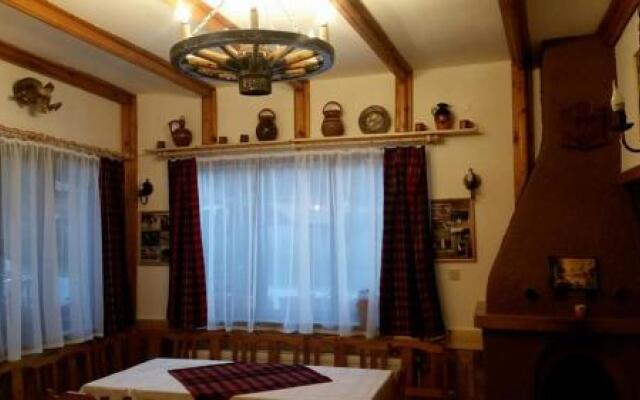 Mama Emiliya Guest House