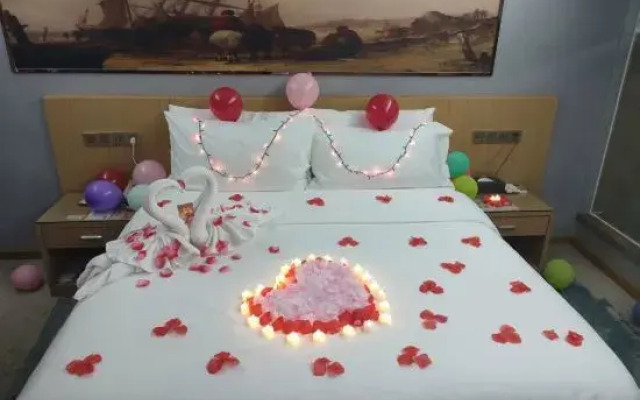 Vienna Classic Hotel (Zhuhai Doumen Xinqing Technology Park)