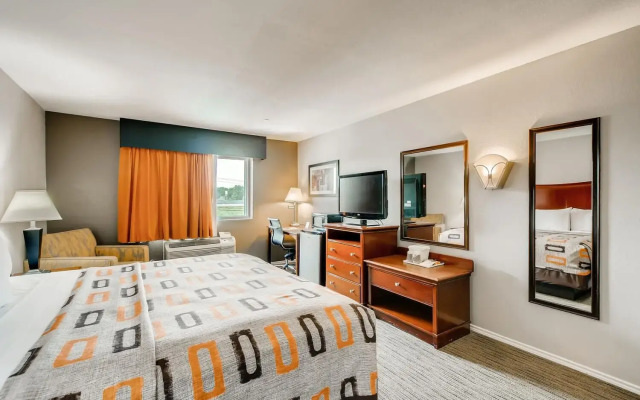 Orangewood Inn & Suites Midtown