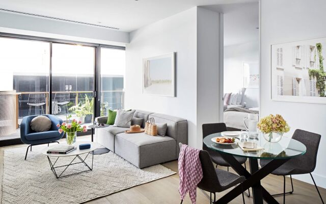 Tyrian Serviced Apartments - Albert Park Lake