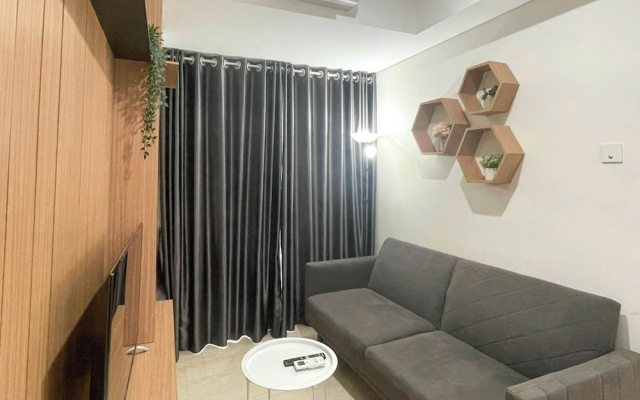 Wooden Accents 1Br At Podomoro City Deli Medan Apartment