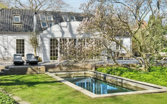 Sanders Swan - Marvellous Villa Close to the Center of Copenhagen