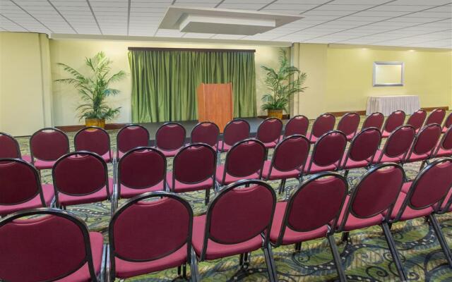 Ramada by Wyndham Hialeah/Miami Airport North