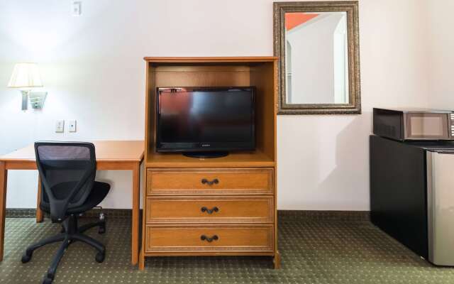 Motel 6 Alvarado, TX