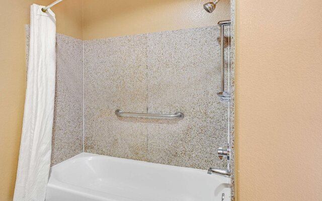 Sapphire Inn and Suites