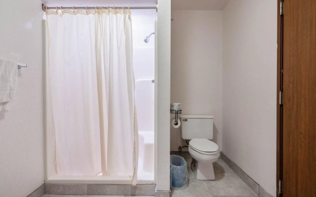 OYO Hotel Chesaning Route 52 & Hwy 57