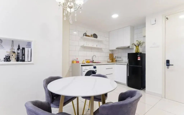 Arte Mont Kiara Duplex 4 pax Jacuzzi