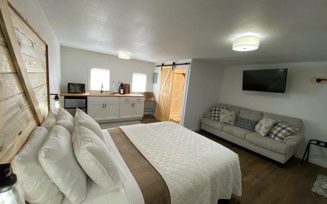 Selkirk Motel