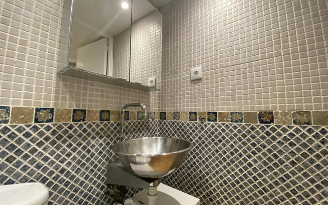 TH143 Studio Old Town