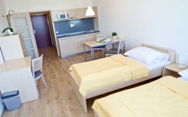 Eliska Tower Apartments Prague