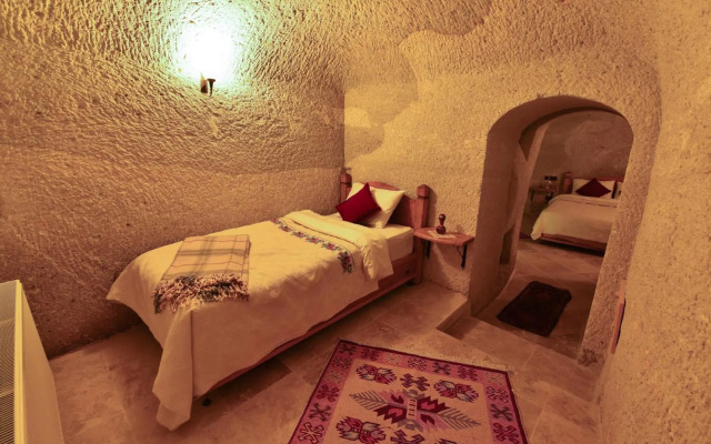 Mosaic Cave Hotel