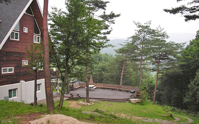 Hoengseong Schwarzwald Pension