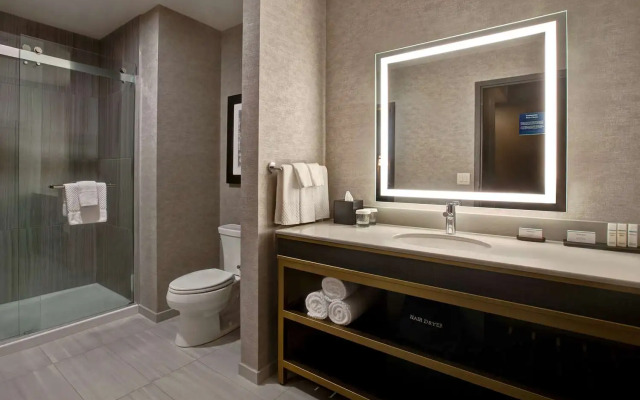 Embassy Suites Rockford Riverfront
