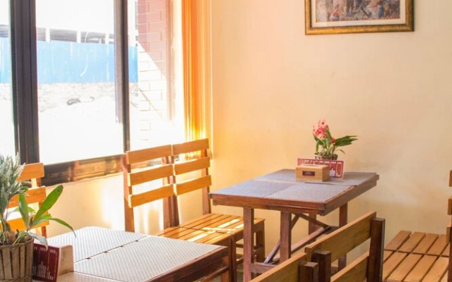 OYO 155 Sankata Hotel & Apartment