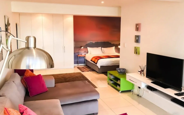 121 Ocean View Drive Studio Apartment