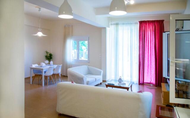 The happy house- 5 minutes walk from the sea