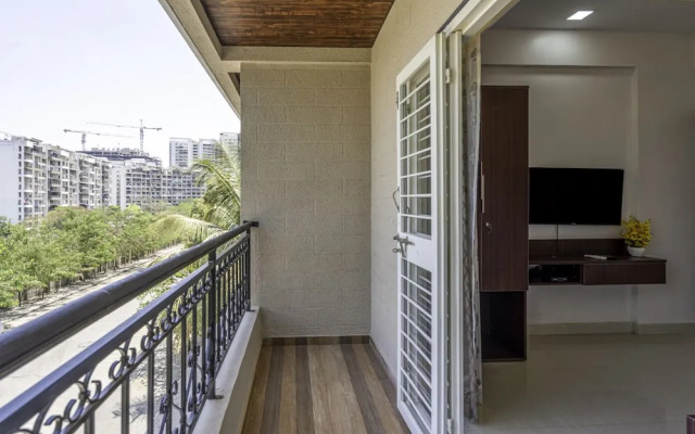 StayBird Divine Suites Business Hotel