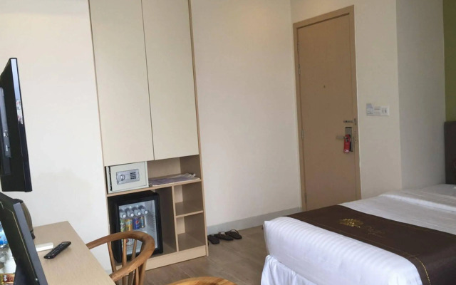 Daisy Flower Nha Trang Hotel