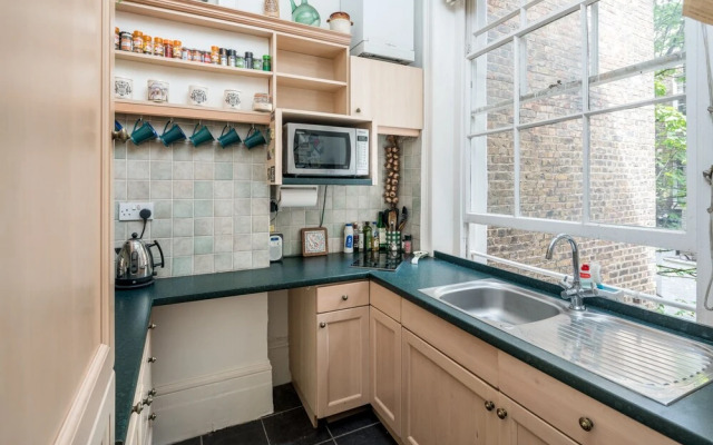 Altido Charming 1-Bed Flat In Pimlico, Near Victoria