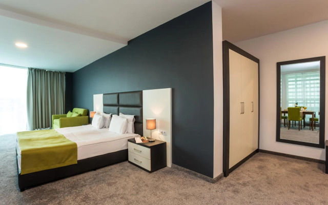 Earth and People Hotel & Spa